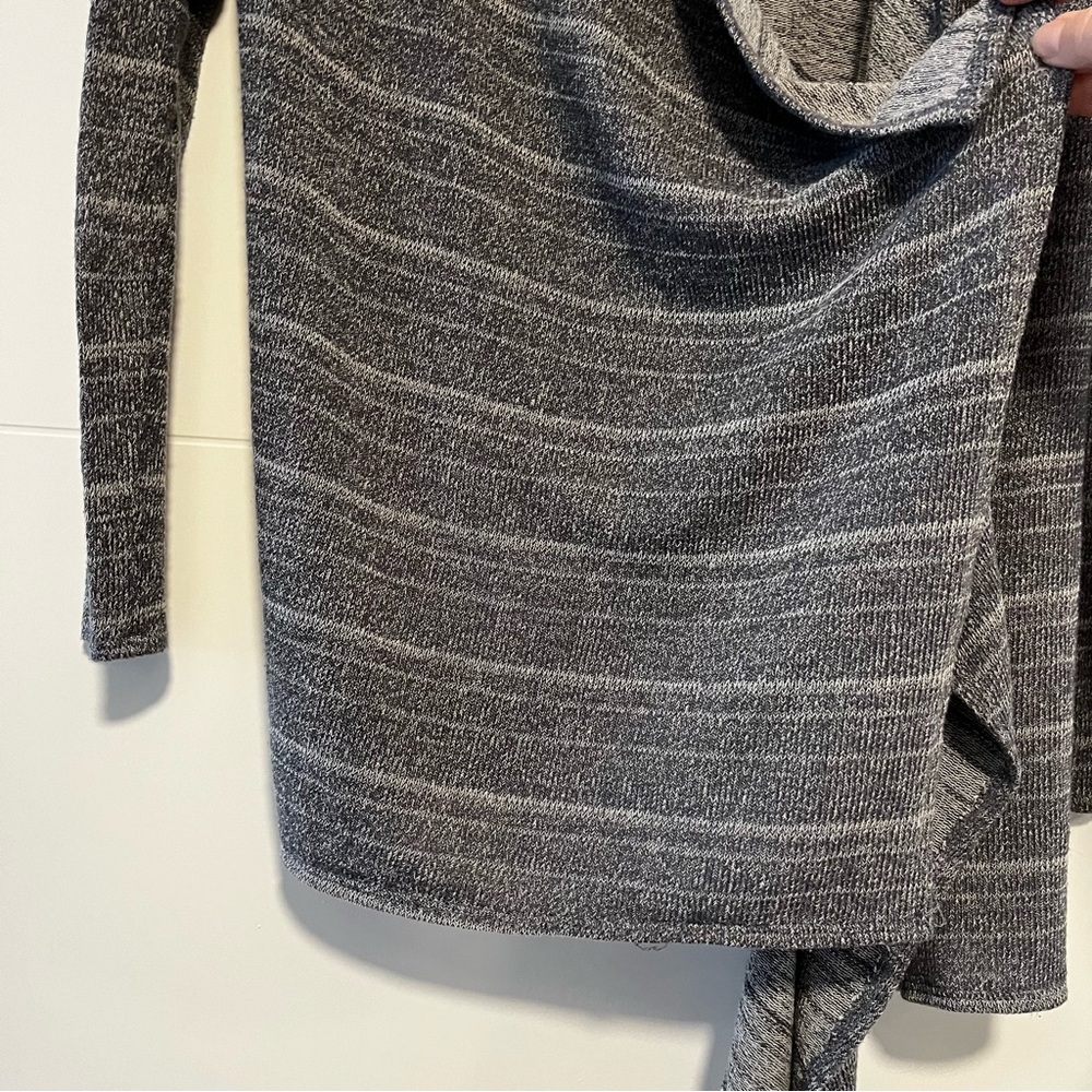 Volcom | Open Sweater - Picture 5 of 15